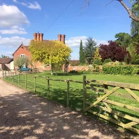 Gilberts End Farm Pension Great Malvern Buitenkant foto