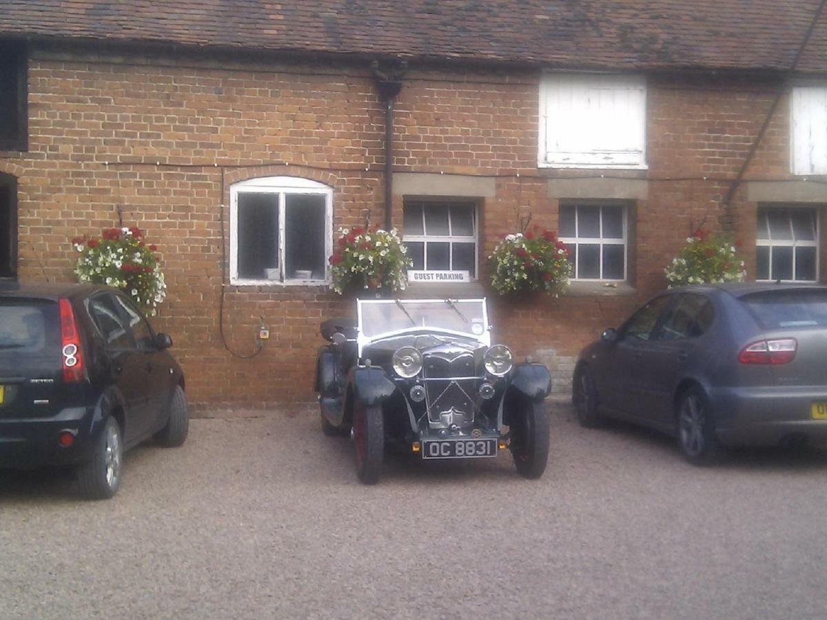 Country house Gilberts End Farm *
