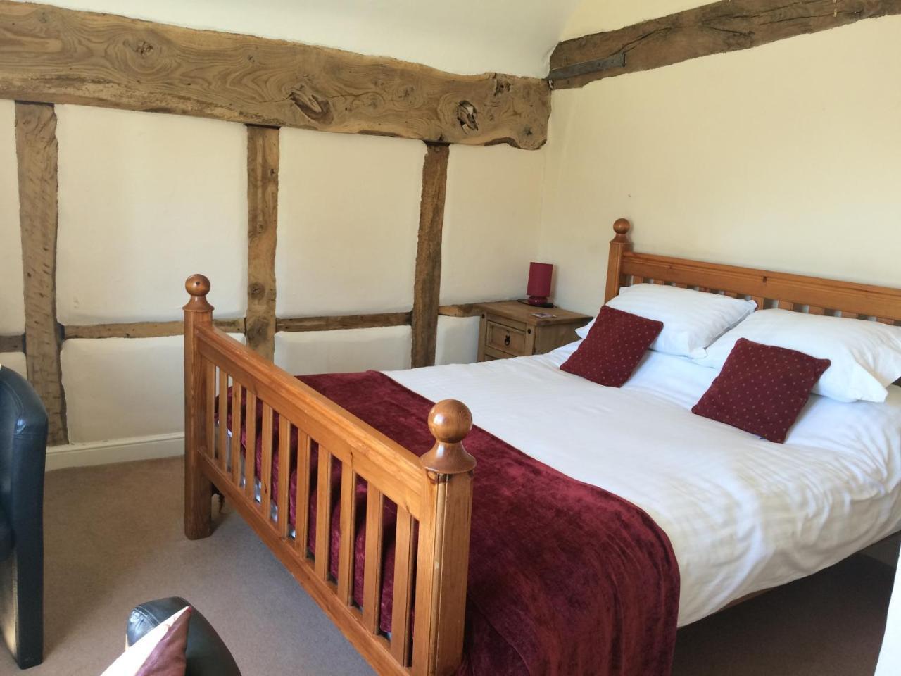 Gilberts End Farm * Great Malvern